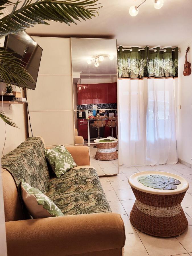 Le Studio Tahiti 4 Pers 600M De La Plage La Faviere Борм-ле-Мімоза Екстер'єр фото